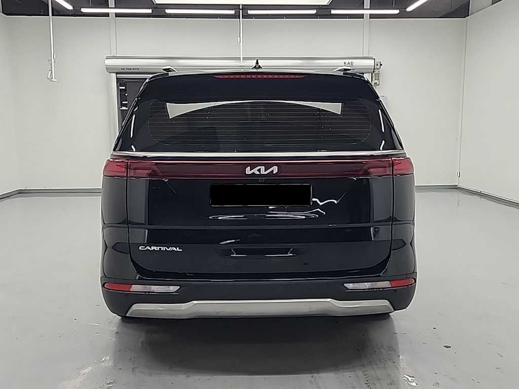 Kia Carnival — photo 03