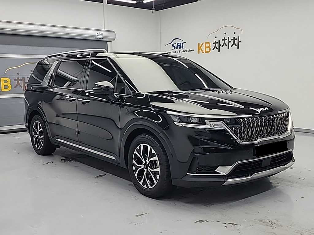 Kia Carnival — photo 04