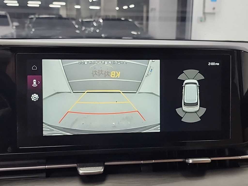 Kia Carnival — photo 18