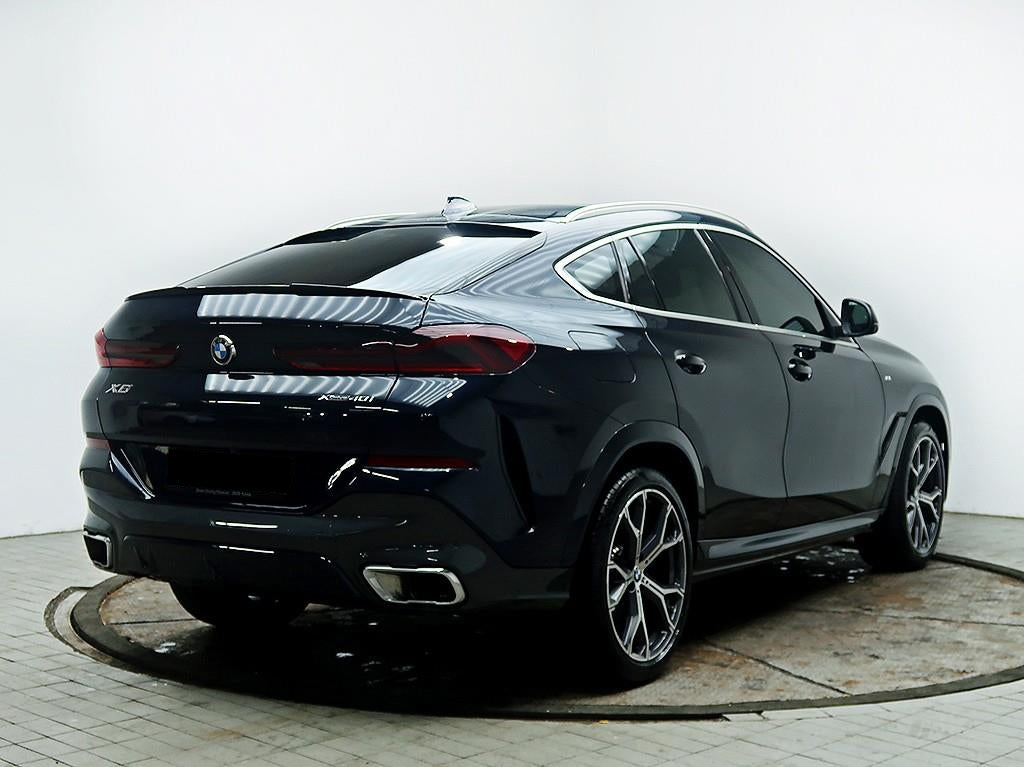 BMW X6 — photo 04
