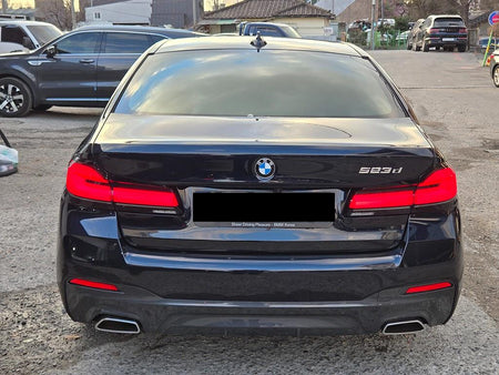 BMW 5-Series — photo 04