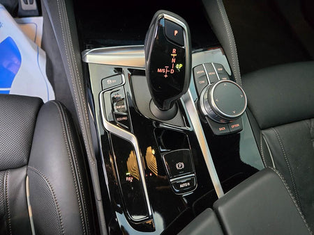 BMW 5-Series — photo 11