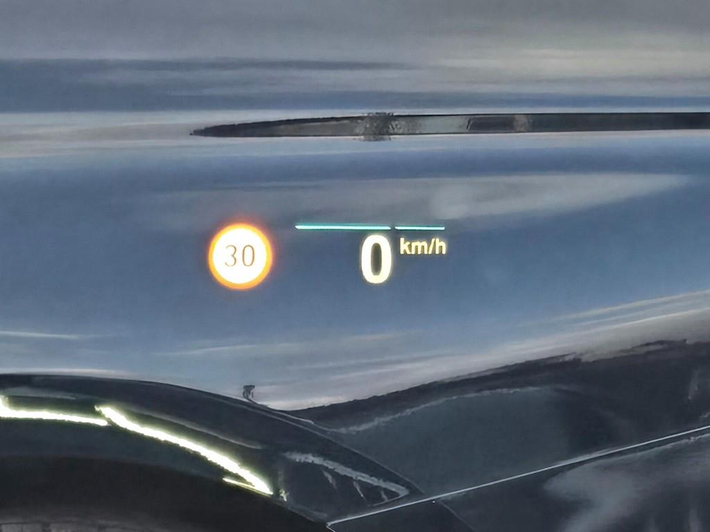 BMW 5-Series — photo 13