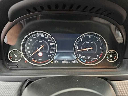 BMW 5-Series — photo 06