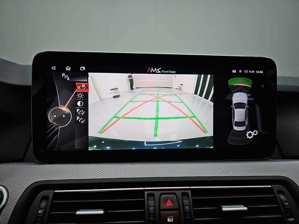 BMW 5-Series — photo 16