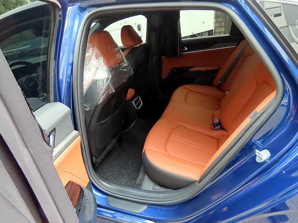 Kia K5 — photo 06