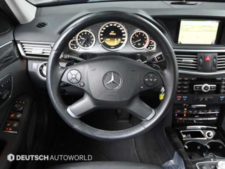 Mercedes-Benz E-Class — photo 13