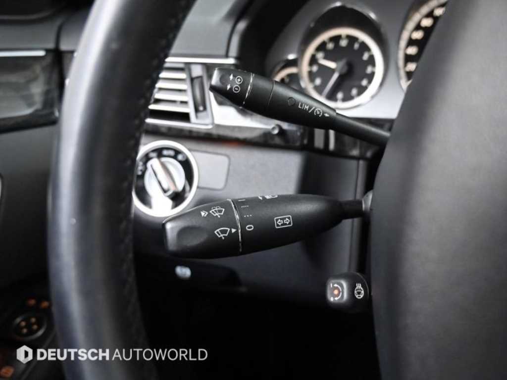Mercedes-Benz E-Class — photo 17