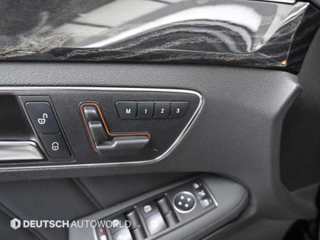 Mercedes-Benz E-Class — photo 18
