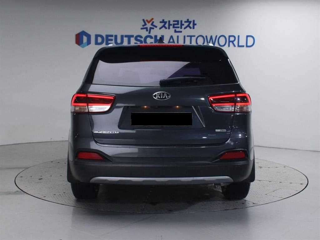 Kia Sorento — photo 04