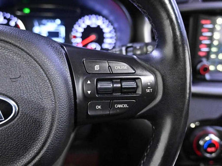 Kia Sorento — photo 18