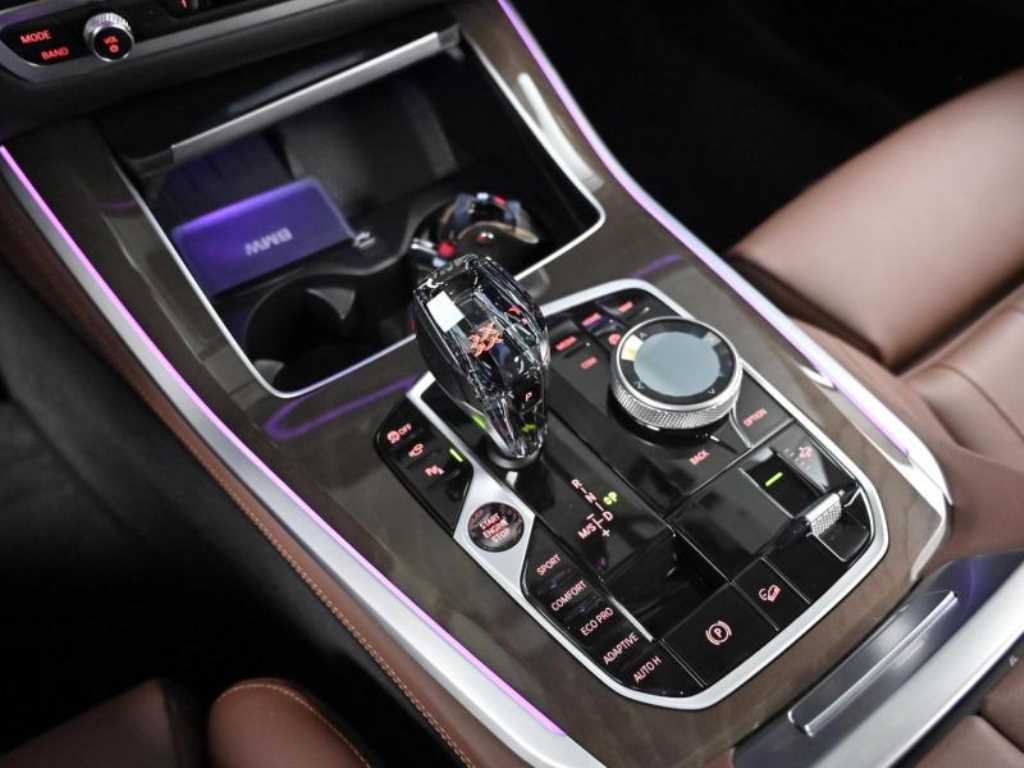 BMW X5 — photo 09