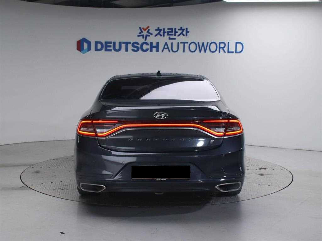 Hyundai Grandeur — photo 04
