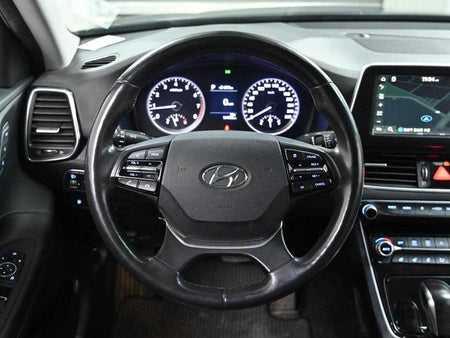 Hyundai Grandeur — photo 11