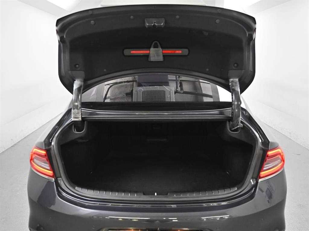 Hyundai Grandeur — photo 18