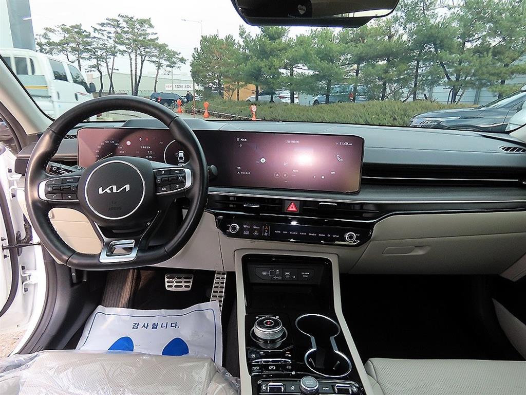 Kia K5 — photo 07