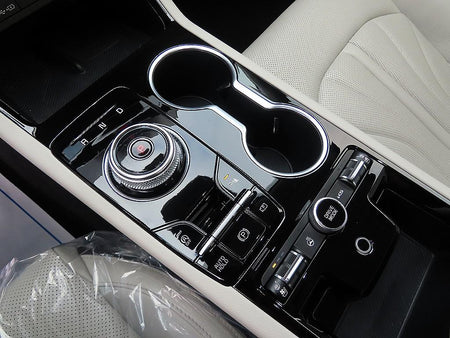 Kia K5 — photo 11