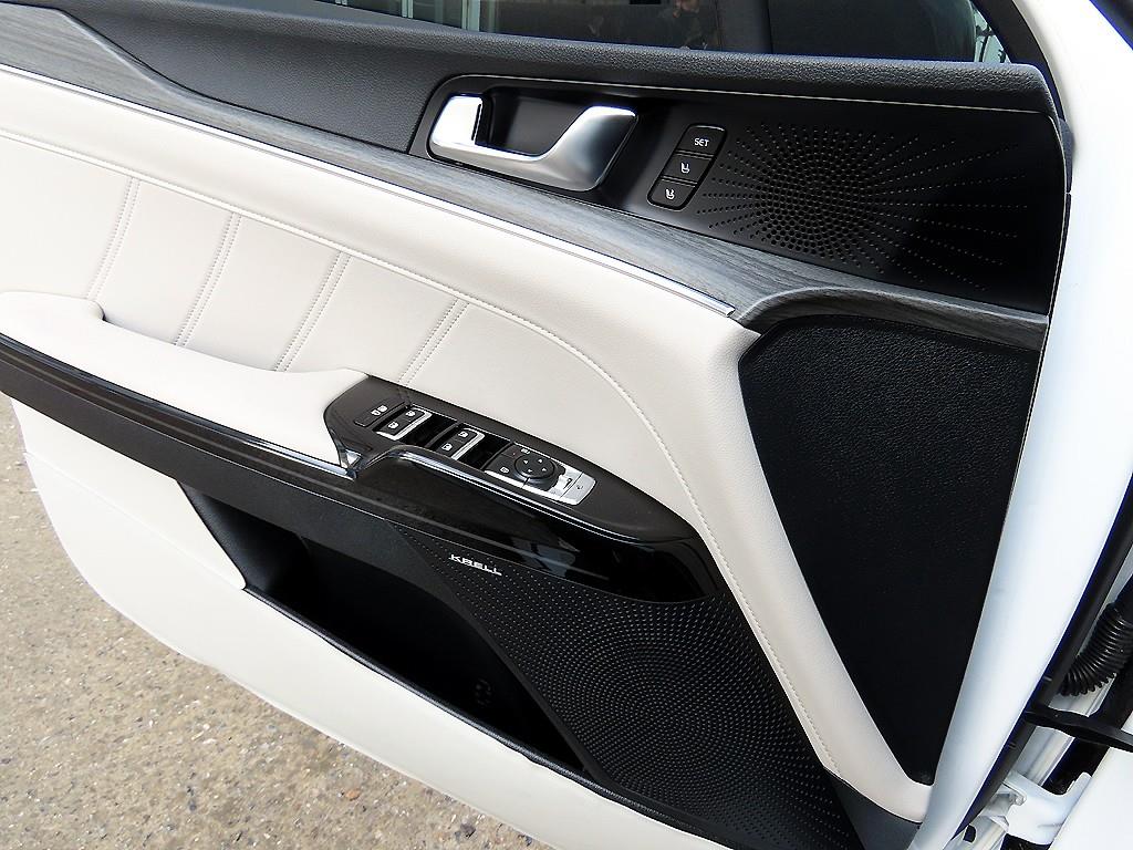 Kia K5 — photo 12