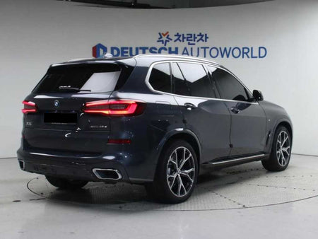 BMW X5 — photo 02