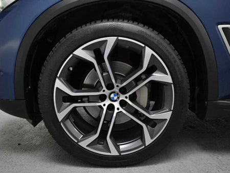 BMW X5 — photo 19