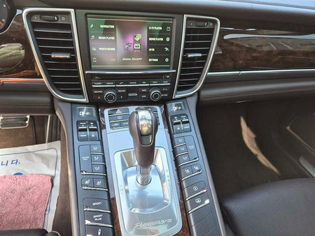 Porsche Panamera — photo 14