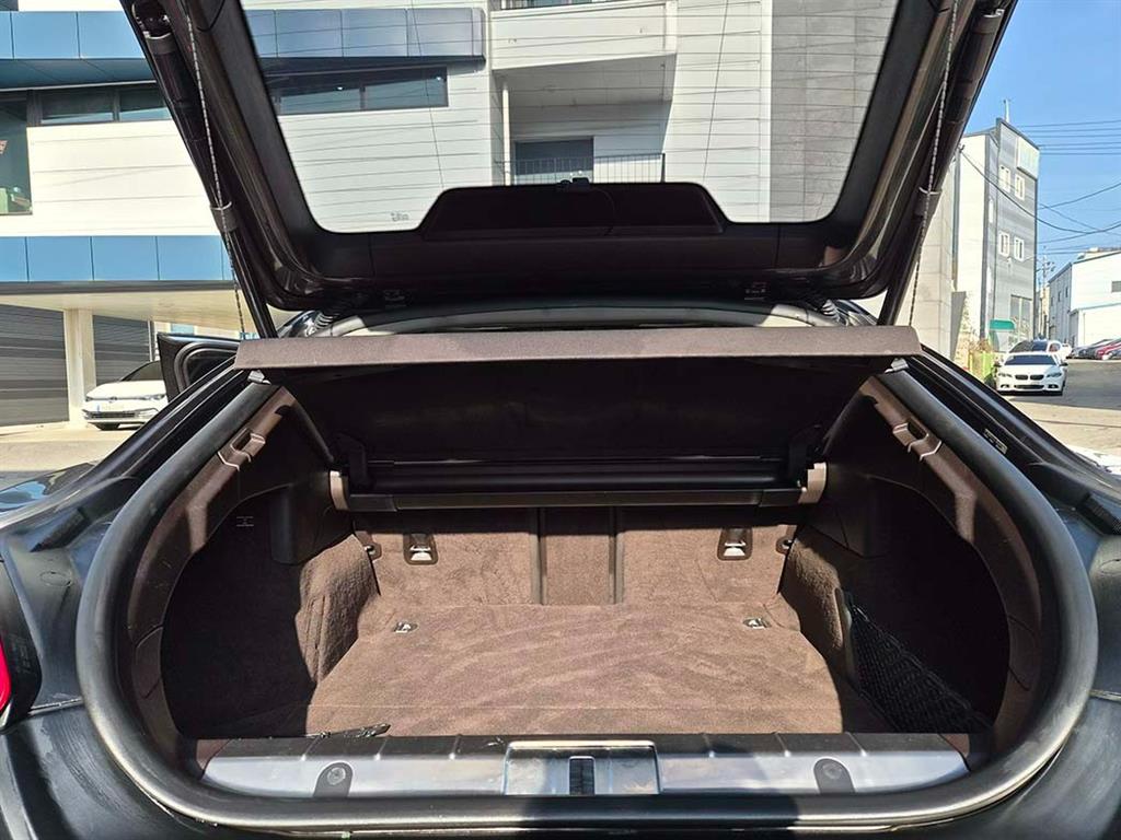 Porsche Panamera — photo 18