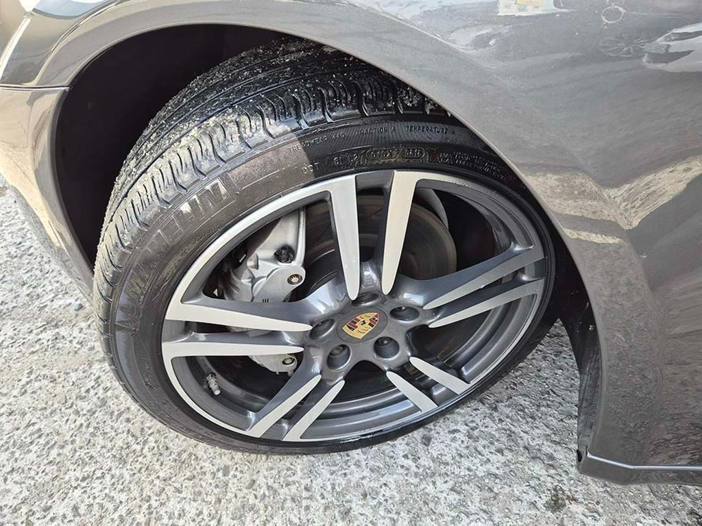 Porsche Panamera — photo 20