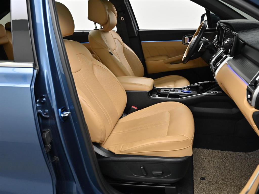 Kia Sorento — photo 10