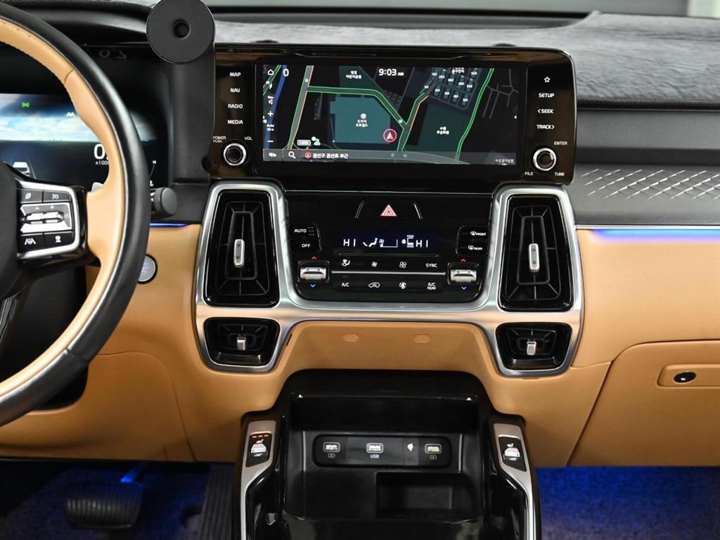 Kia Sorento — photo 14