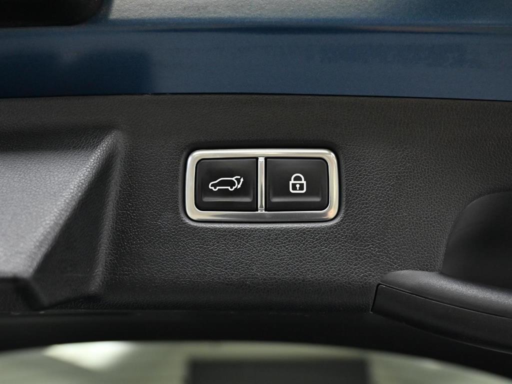 Kia Sorento — photo 20