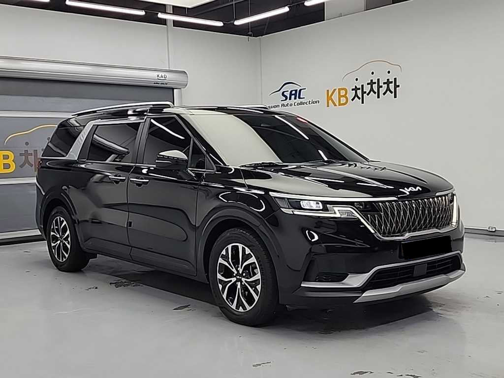 Kia Carnival — photo 04