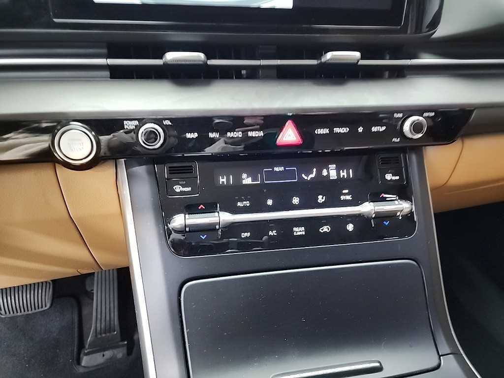 Kia Carnival — photo 10