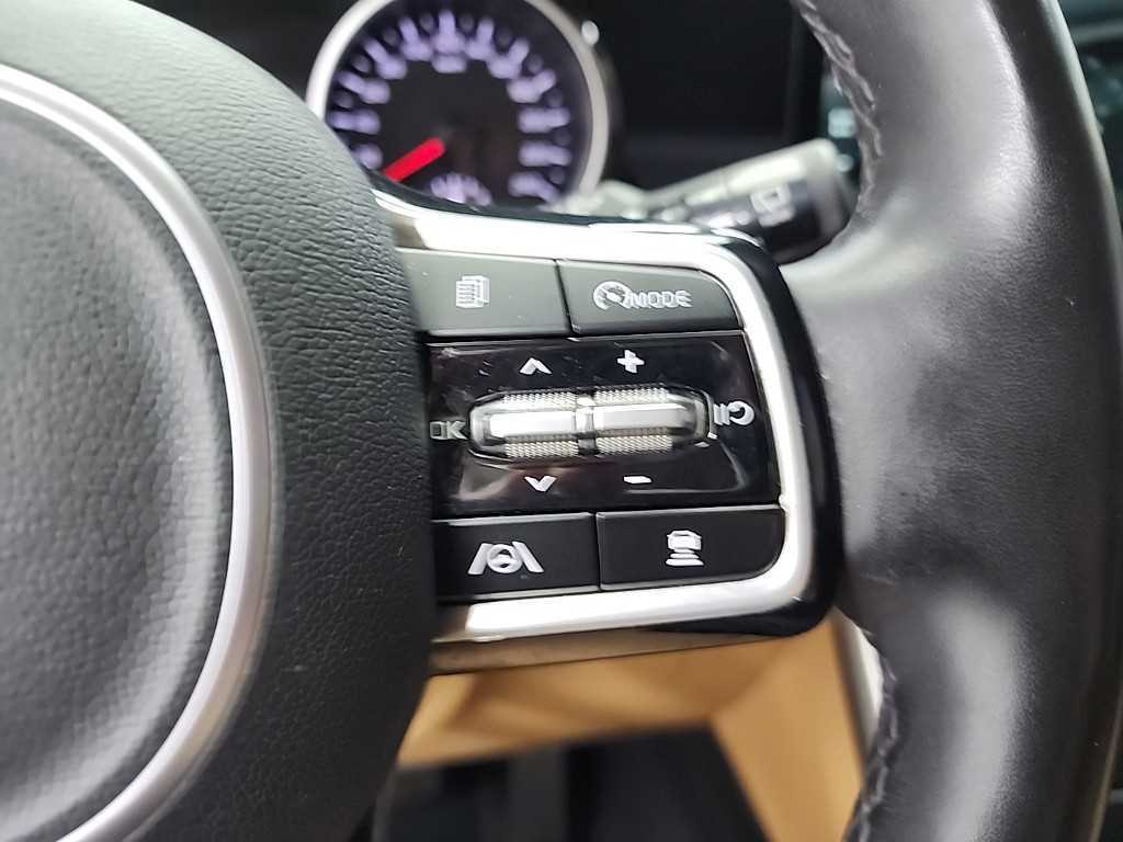 Kia Carnival — photo 17