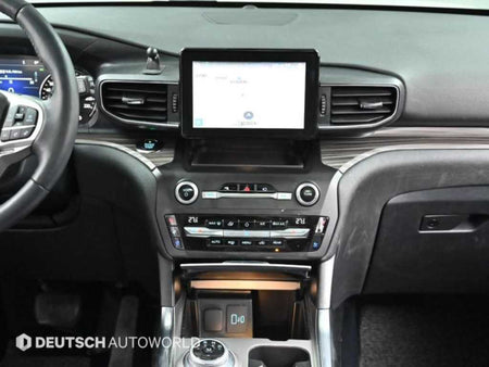 Ford Explorer — photo 14