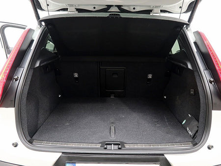Volvo XC40 — photo 16