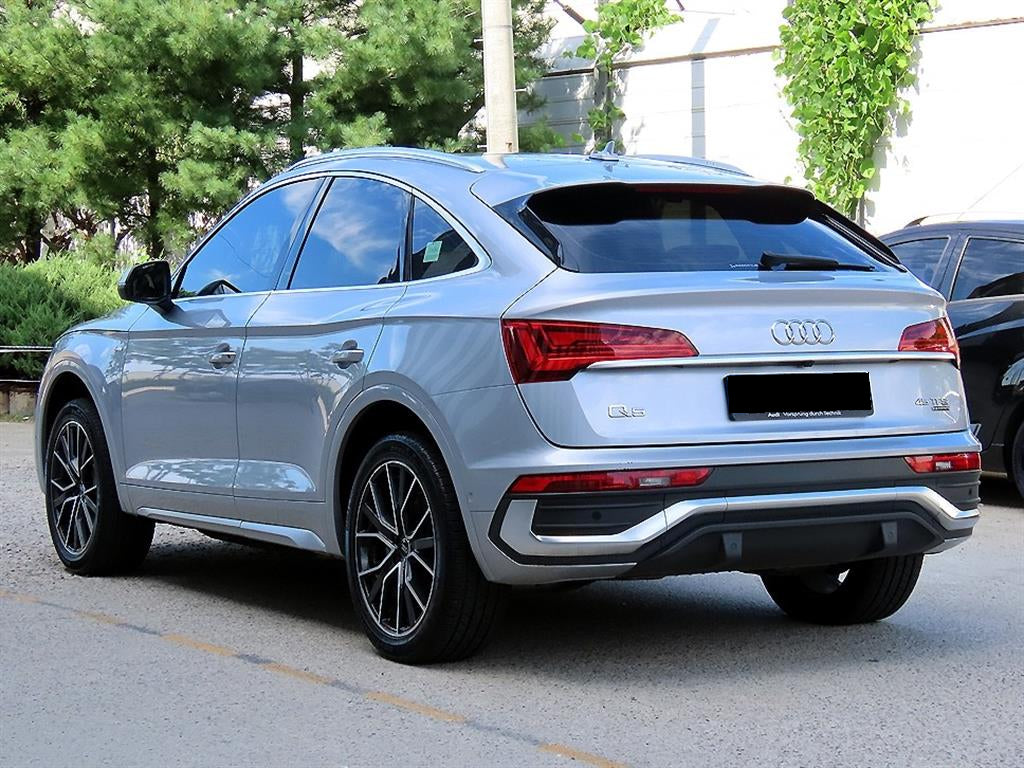 Audi Q5 — photo 03