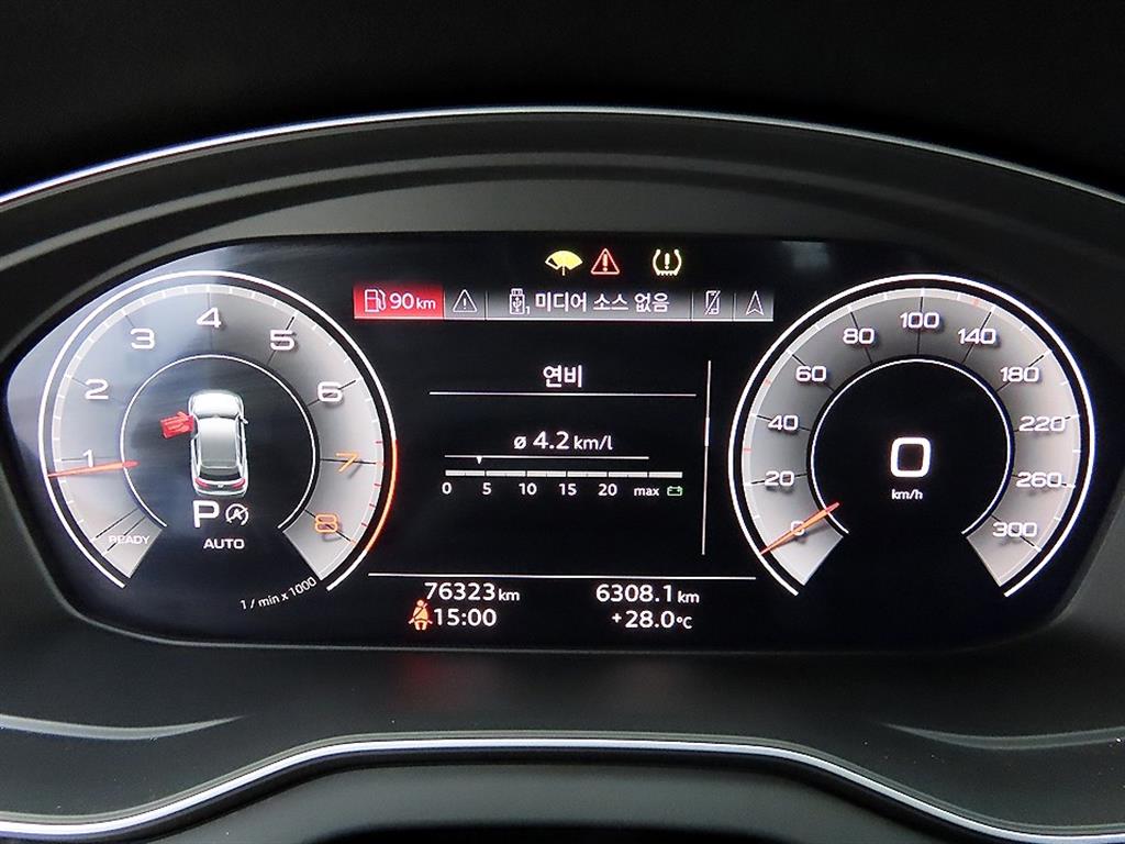 Audi Q5 — photo 10