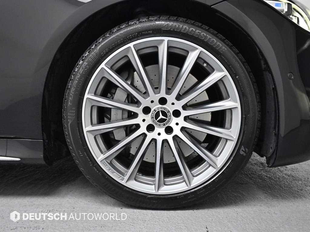 Mercedes-Benz S-Class — photo 05