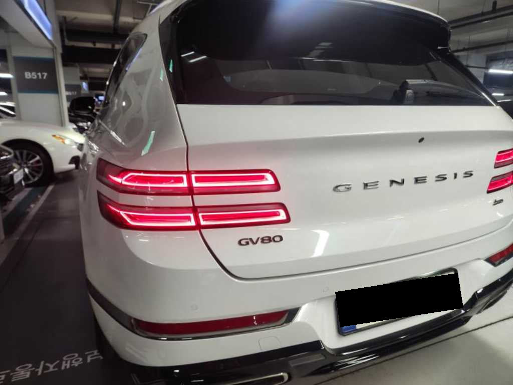 Genesis GV80 — photo 04