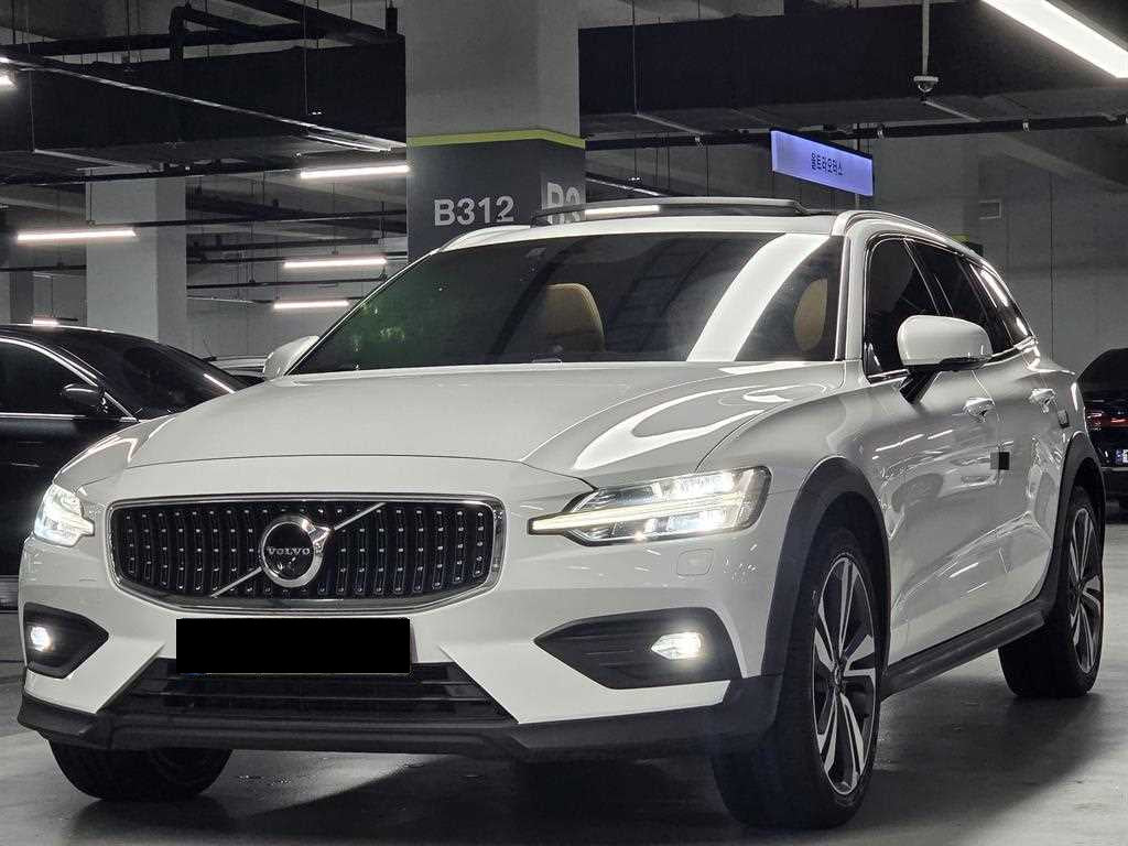 Volvo V60 — photo 02