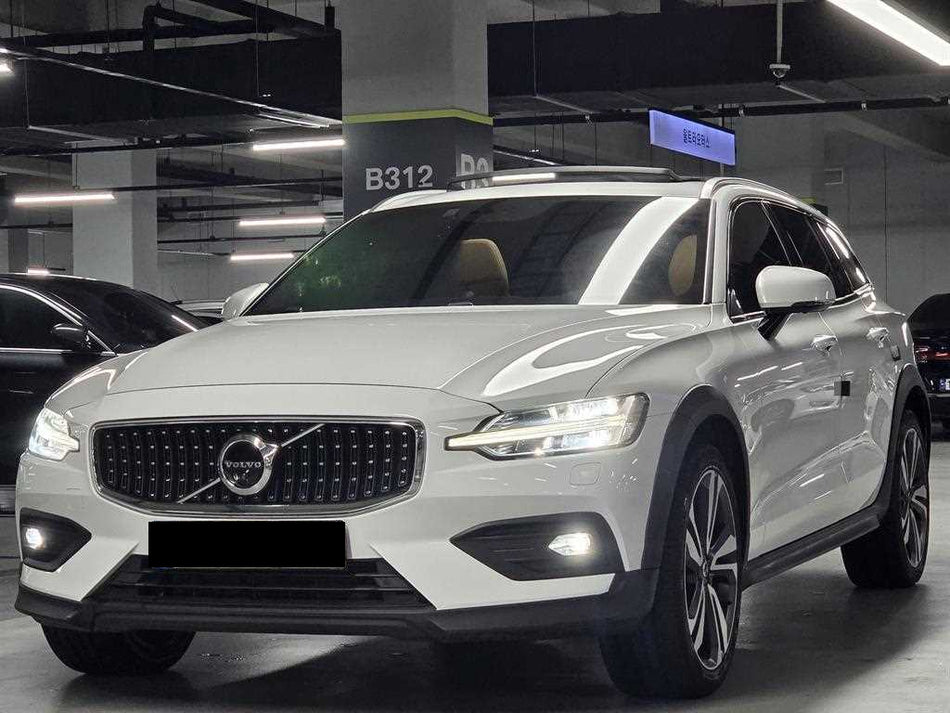 Volvo V60 — photo 02