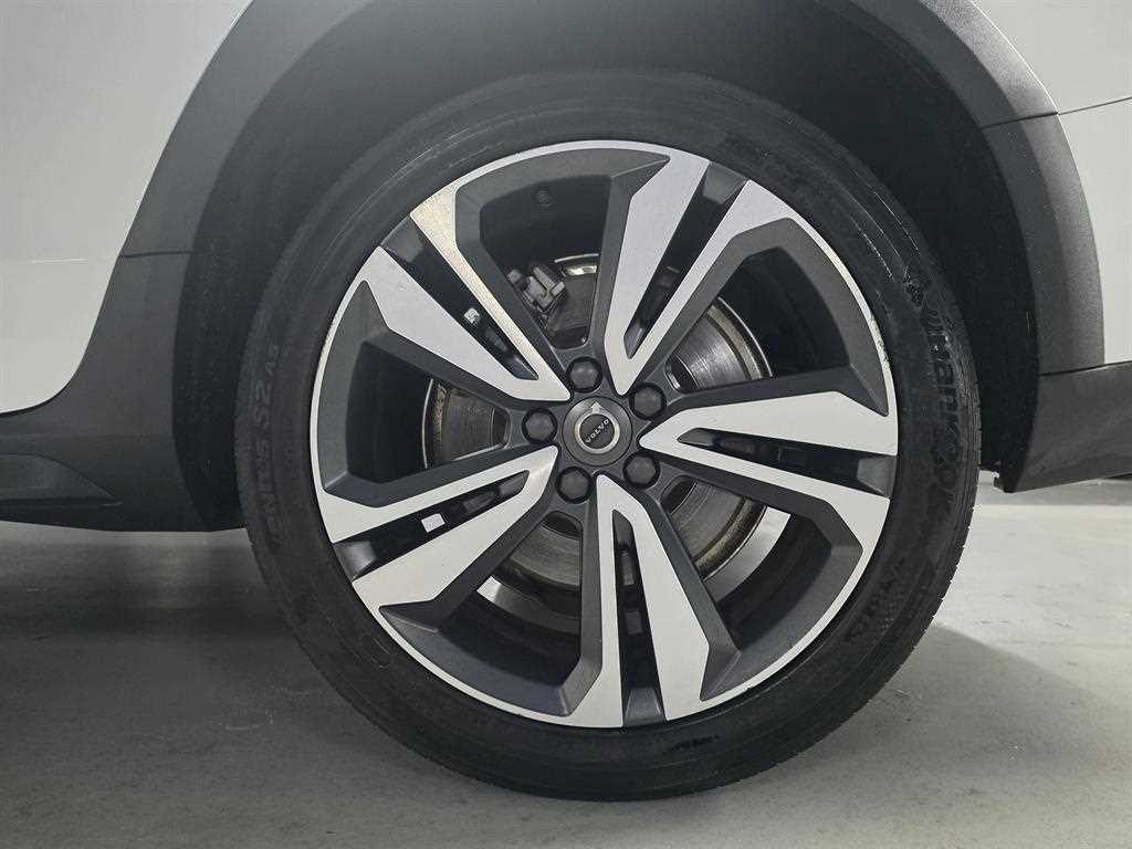 Volvo V60 — photo 19