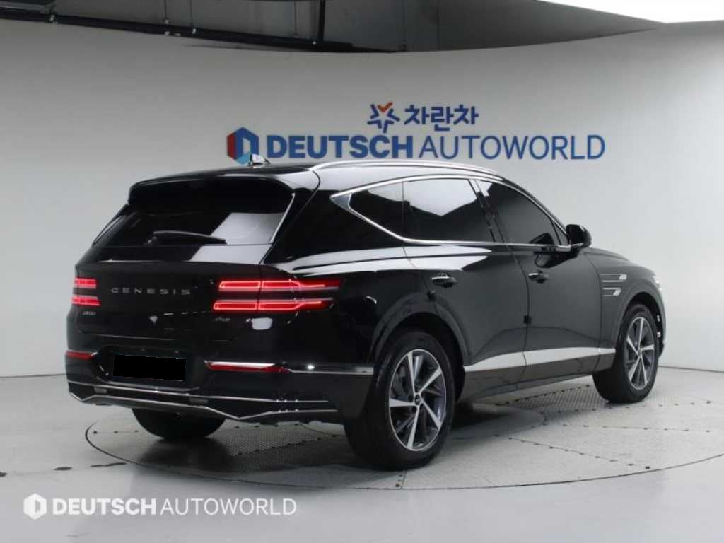 Genesis GV80 — photo 02
