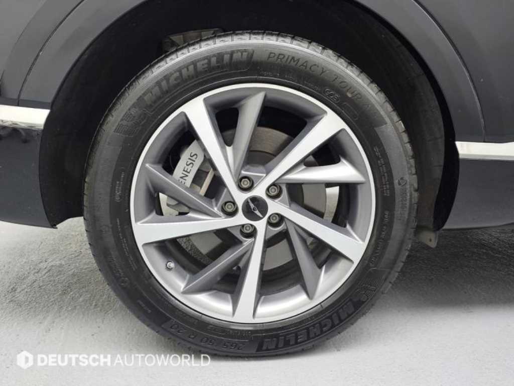 Genesis GV80 — photo 05
