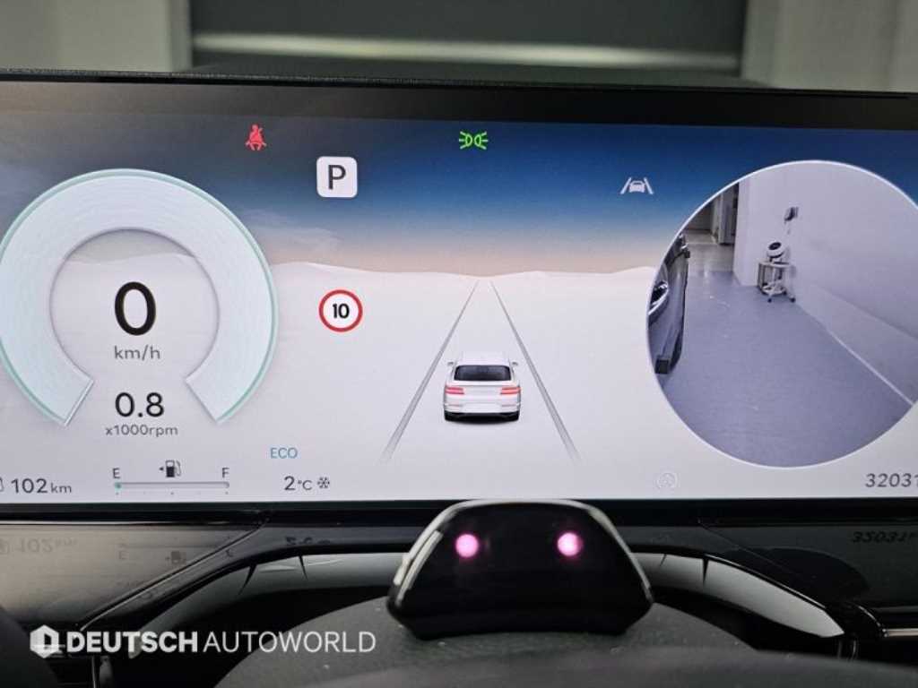Genesis GV80 — photo 08