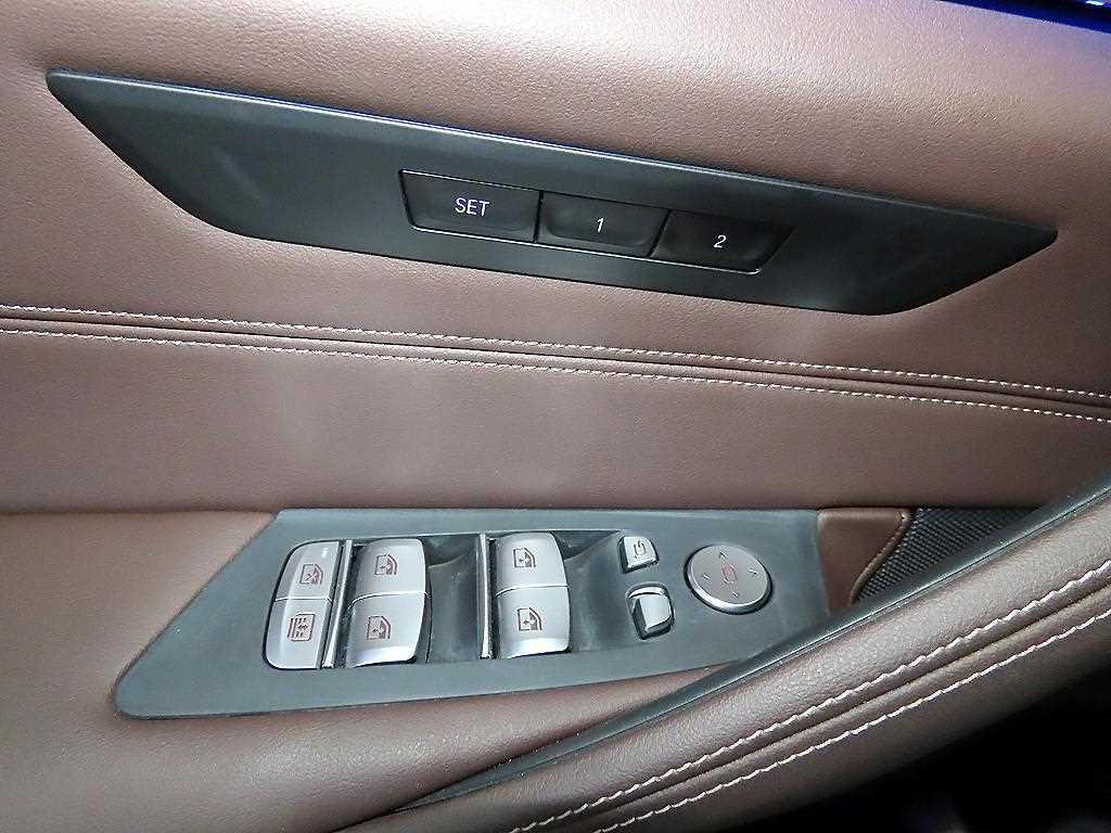 BMW 5-Series — photo 13