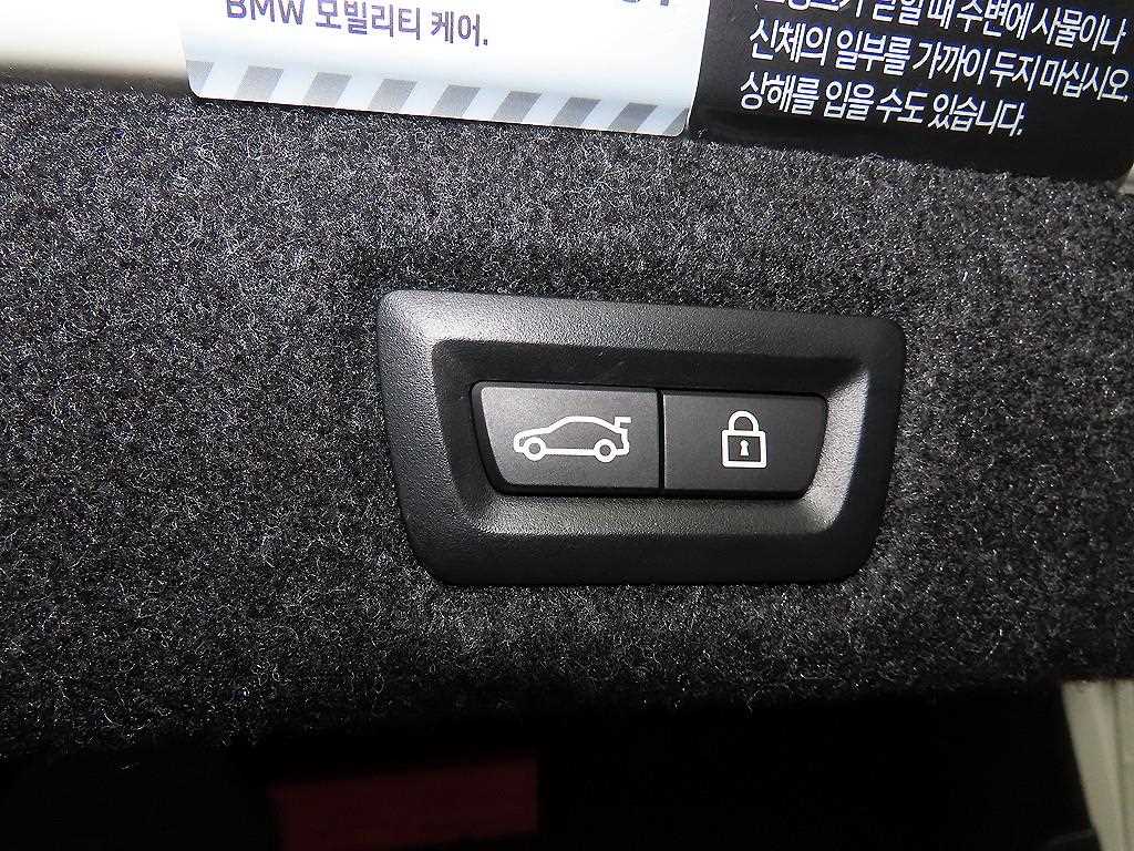 BMW 5-Series — photo 15