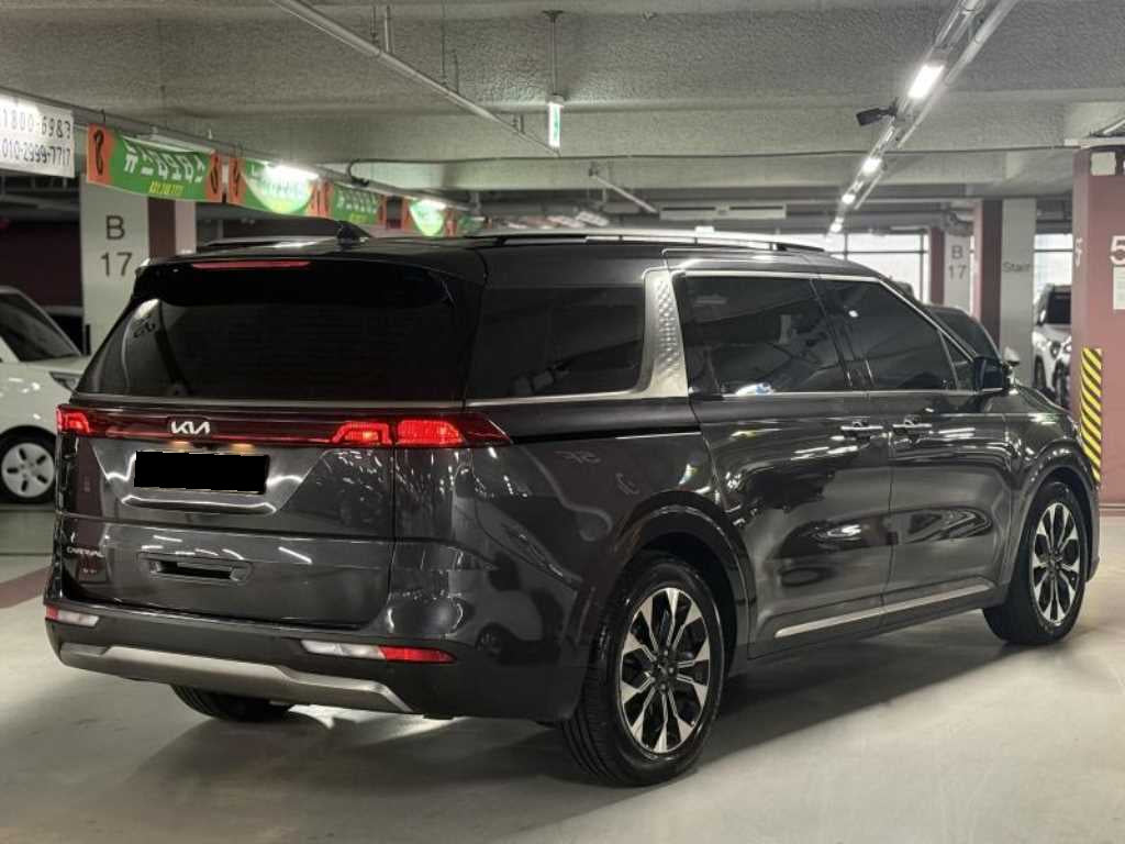 Kia Carnival — photo 03