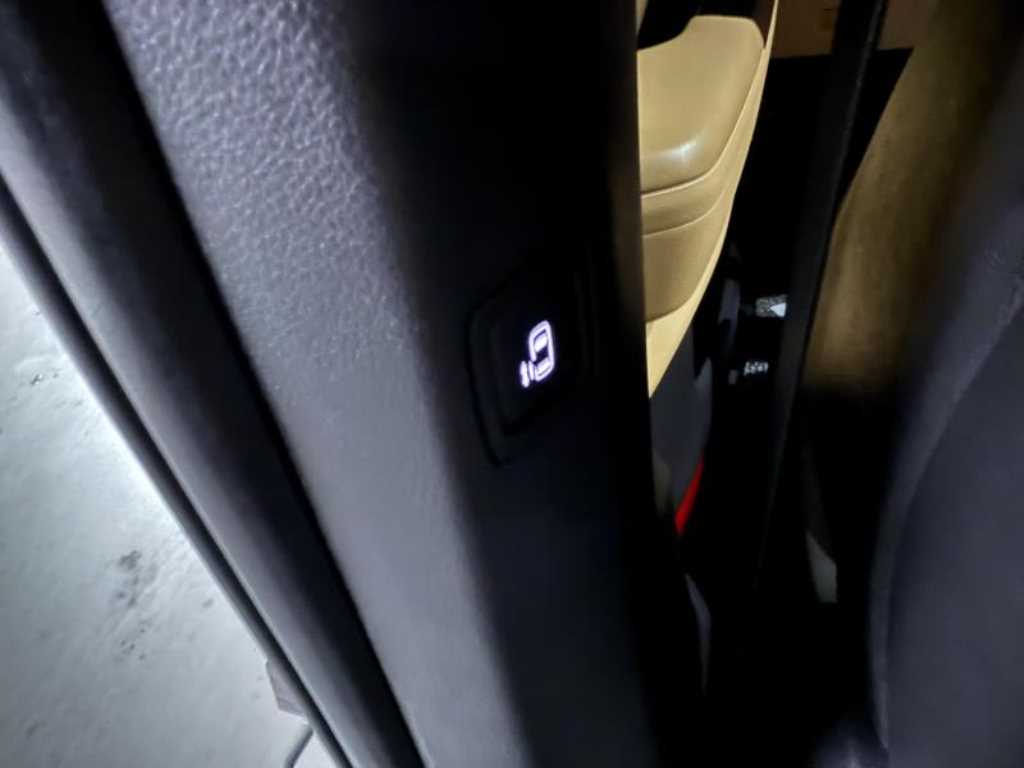 Kia Carnival — photo 07