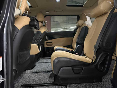 Kia Carnival — photo 11